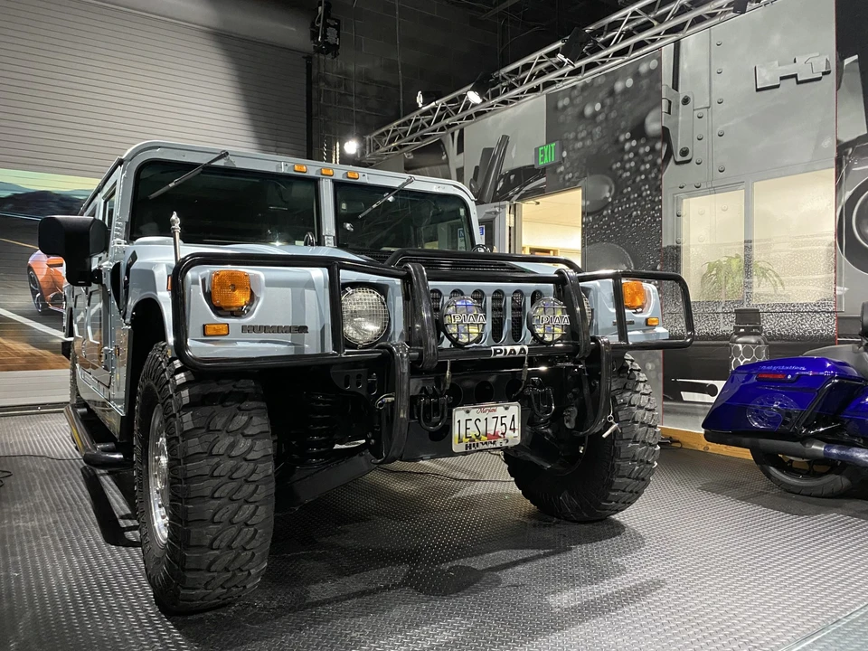 2003 Hummer Hummer H1 - Image 2 of 31