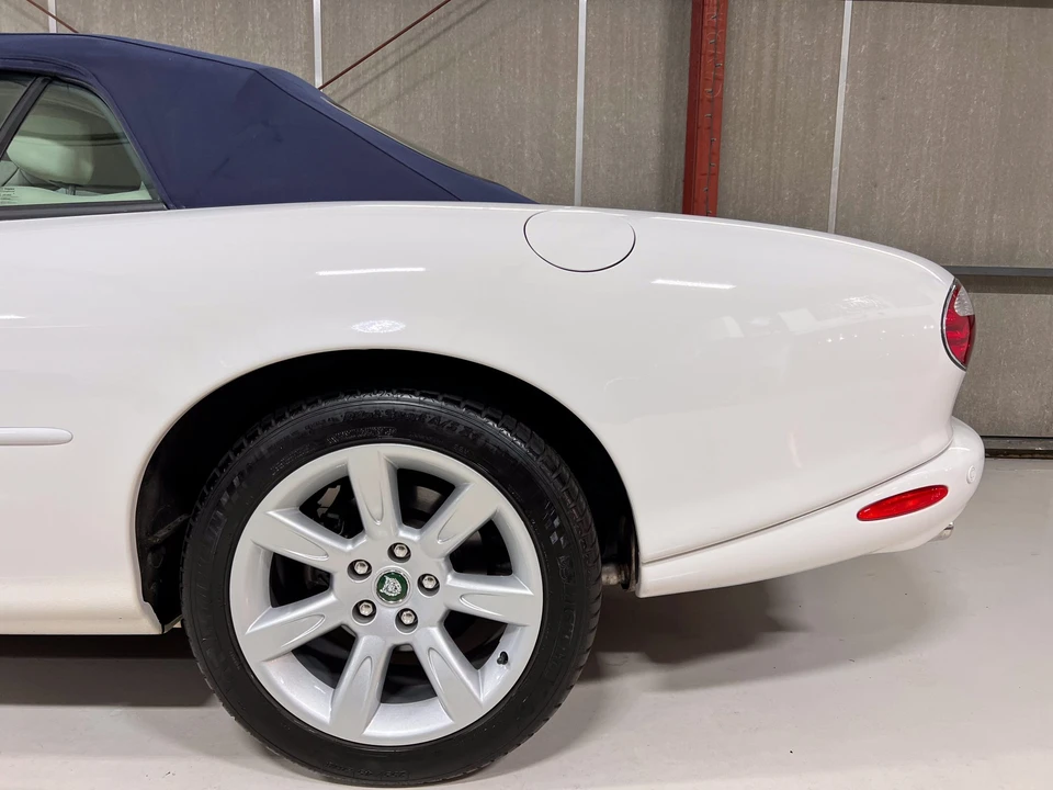 2003 Jaguar X100 XK8 - Image 27 of 31