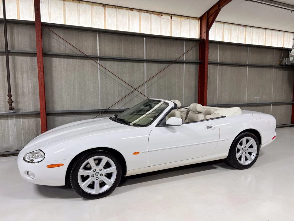 2003 Jaguar X100 XK8 - Image 3 of 31
