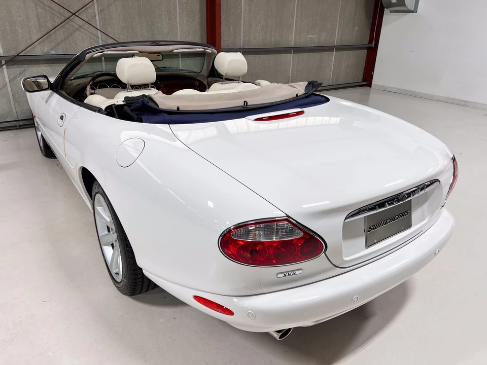 2003 Jaguar X100 XK8 - Image 19 of 31
