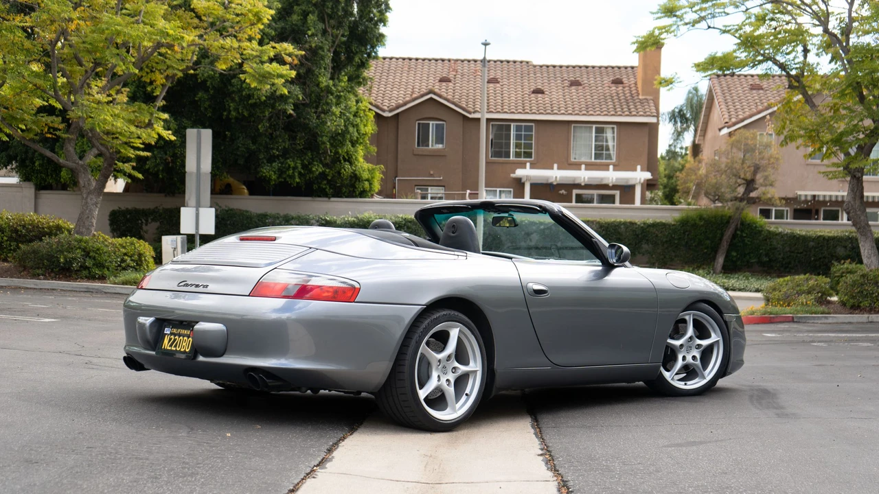 2003 Porsche 996 Carrera - Image 14 of 31
