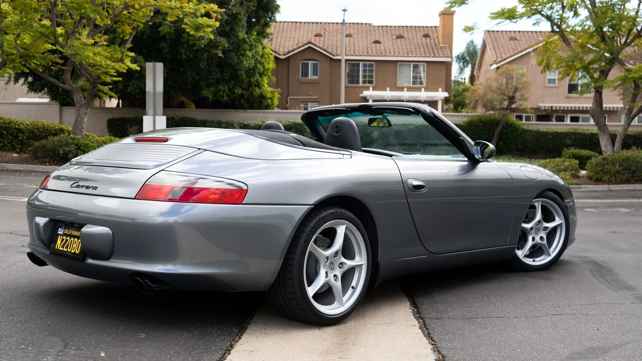 2003 Porsche 996 Carrera - Image 12 of 31