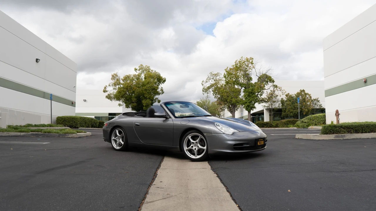 2003 Porsche 996 Carrera - Image 22 of 31