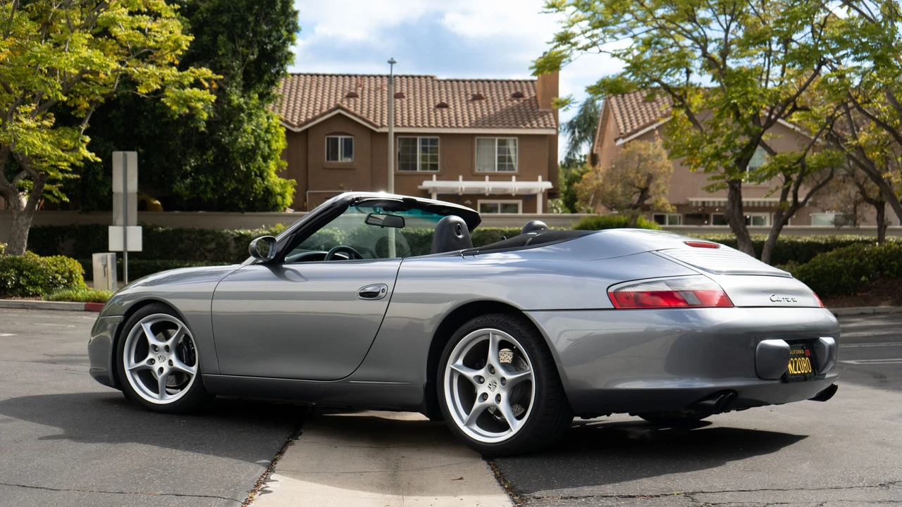 2003 Porsche 996 Carrera - Image 8 of 31