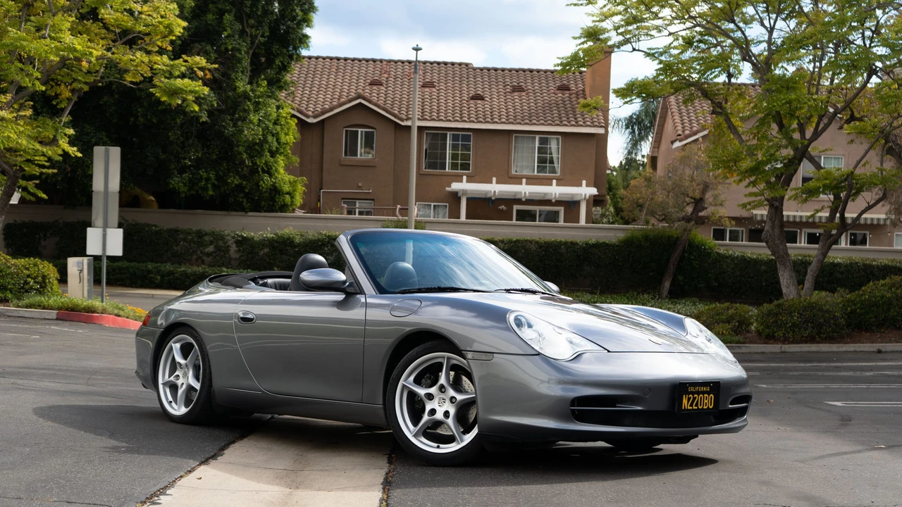 2003 Porsche 996 Carrera - Image 19 of 31
