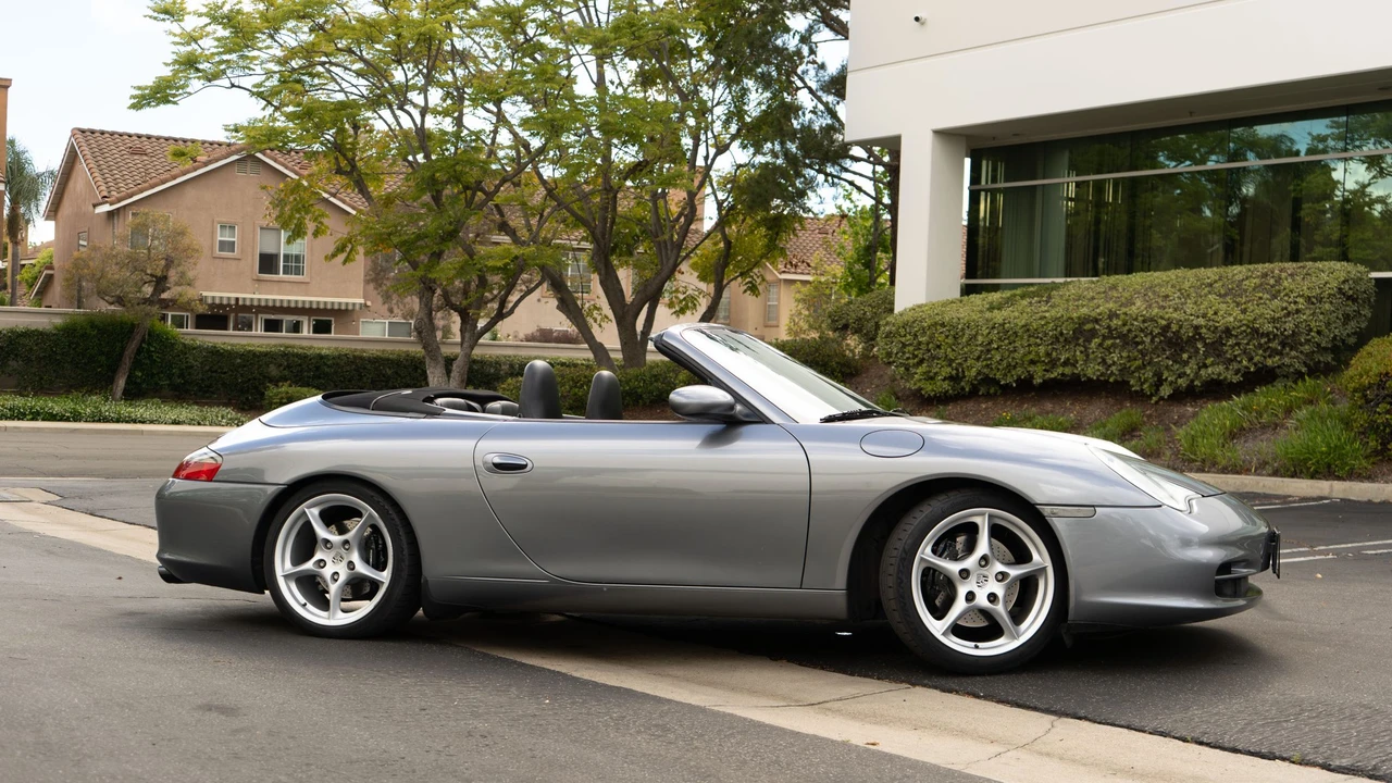 2003 Porsche 996 Carrera - Image 17 of 31