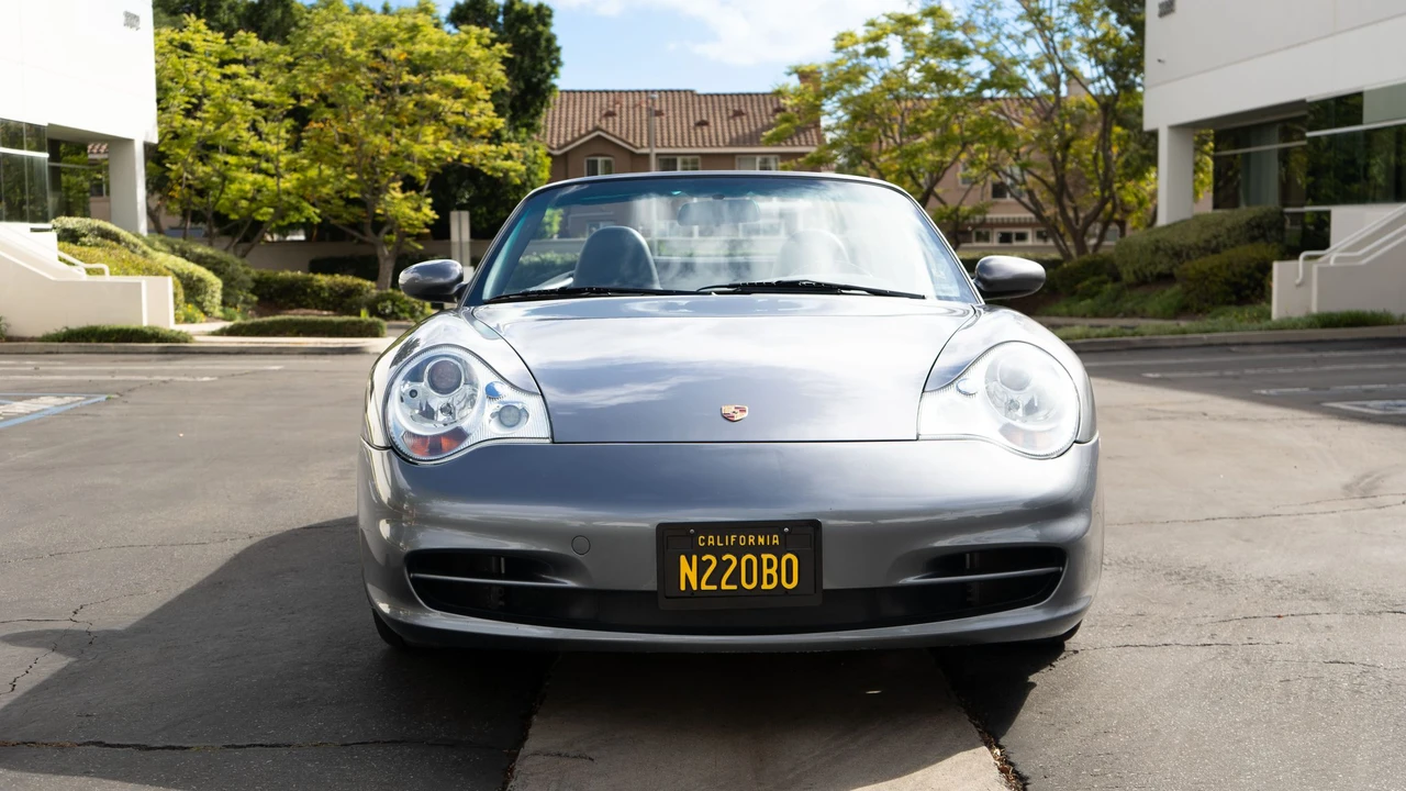 2003 Porsche 996 Carrera - Image 24 of 31