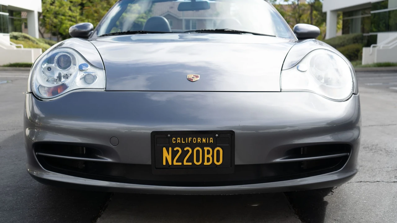 2003 Porsche 996 Carrera - Image 25 of 31