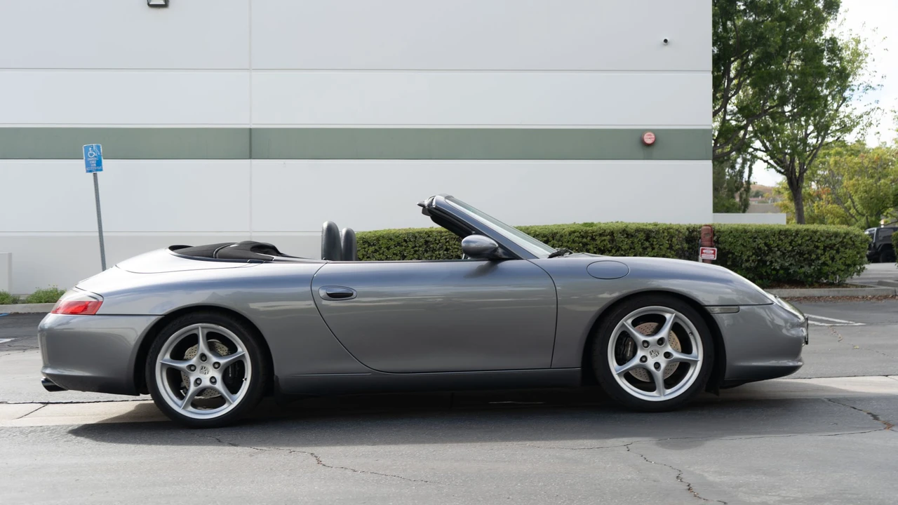 2003 Porsche 996 Carrera - Image 15 of 31
