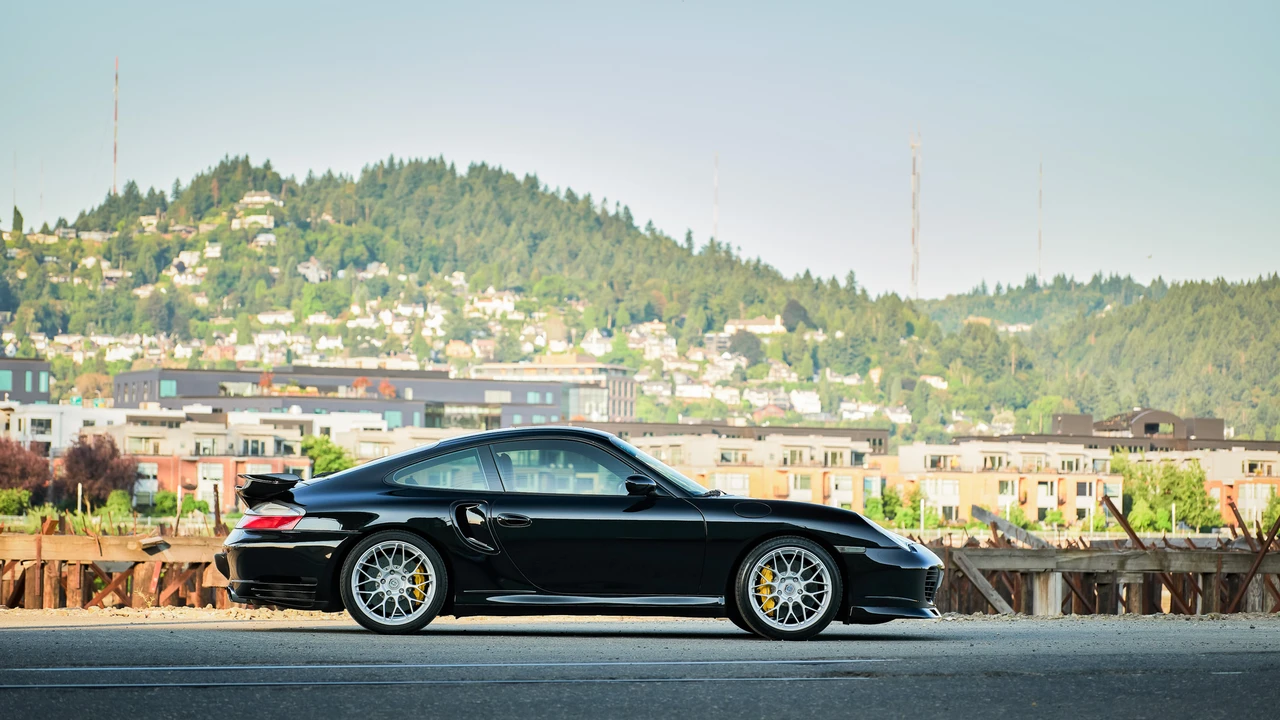 2003 Porsche 996 Turbo - Image 7 of 31