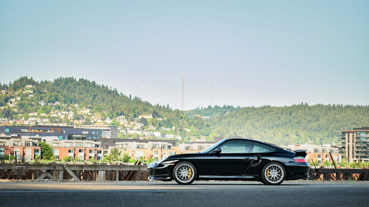 2003 Porsche 996 Turbo - Image 9 of 31