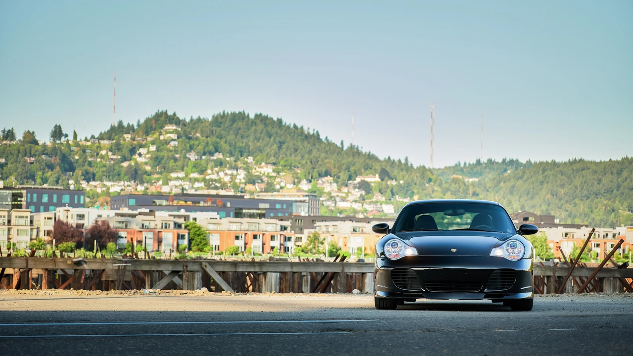 2003 Porsche 996 Turbo - Image 11 of 31