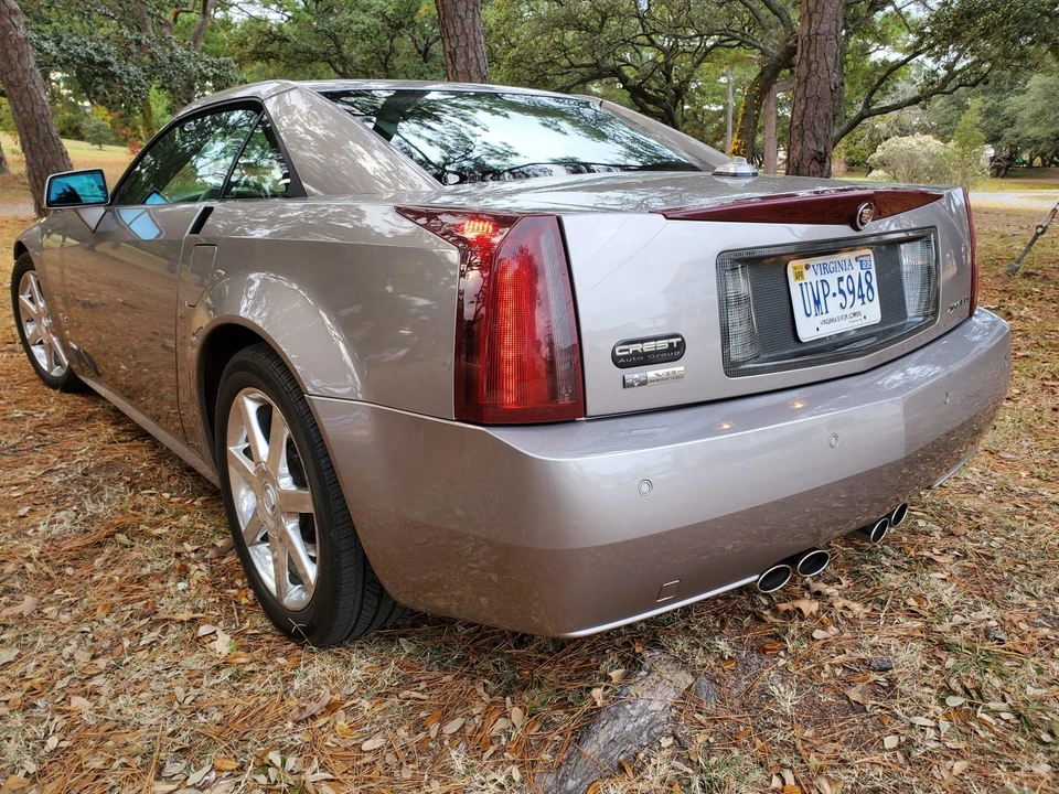 2004 Cadillac XLR - Image 12 of 31