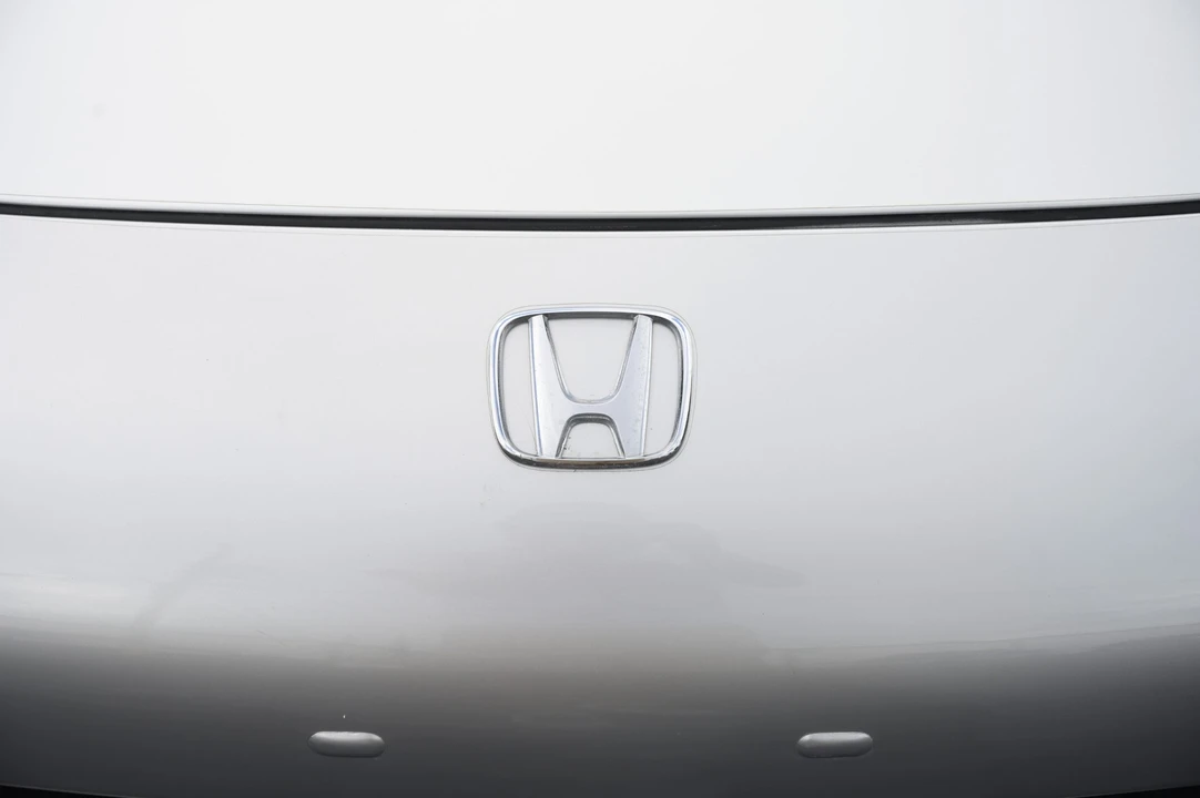 2004 Honda AP2 S2000 - Image 22 of 31
