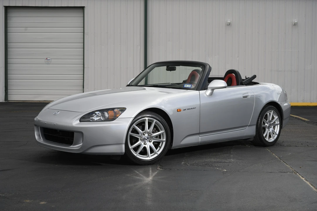 2004 Honda AP2 S2000 - Image 2 of 31