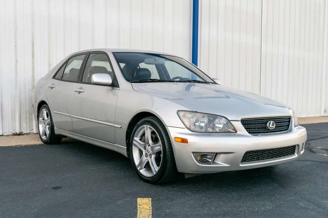 2004 Lexus IS 1st Gen - Image 8 of 31