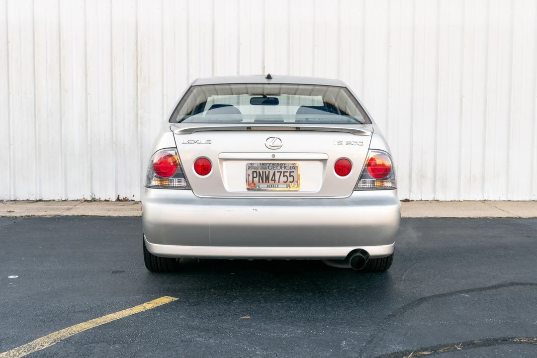 2004 Lexus IS 1st Gen - Image 5 of 31
