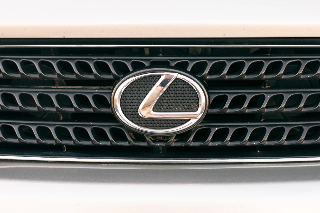 2004 Lexus IS 1st Gen - Image 27 of 31