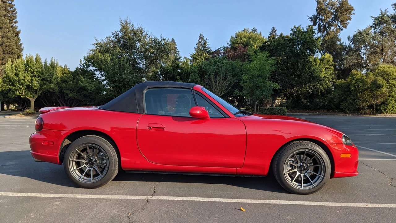 2004 Mazda NB Mazdaspeed MX-5 Miata - Image 10 of 31
