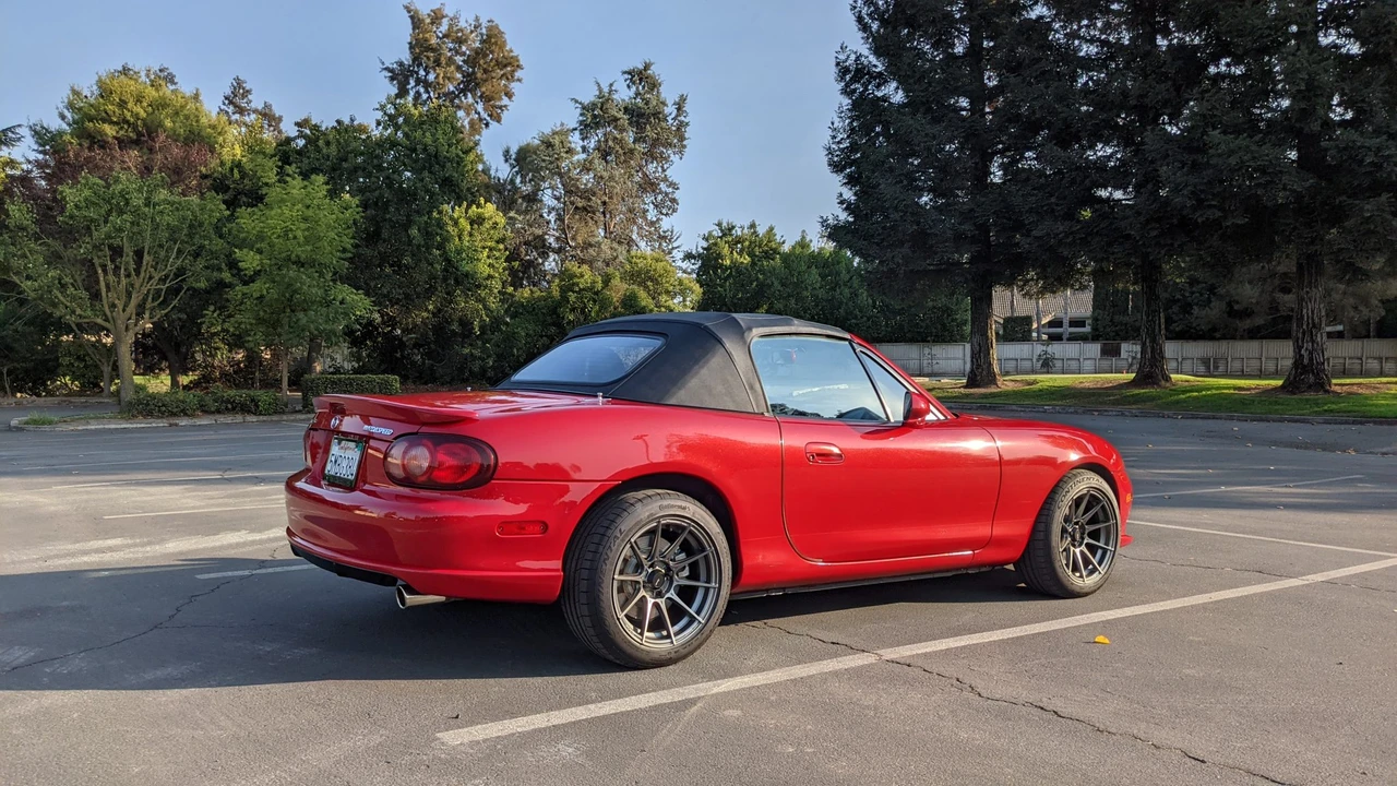 2004 Mazda NB Mazdaspeed MX-5 Miata - Image 9 of 31