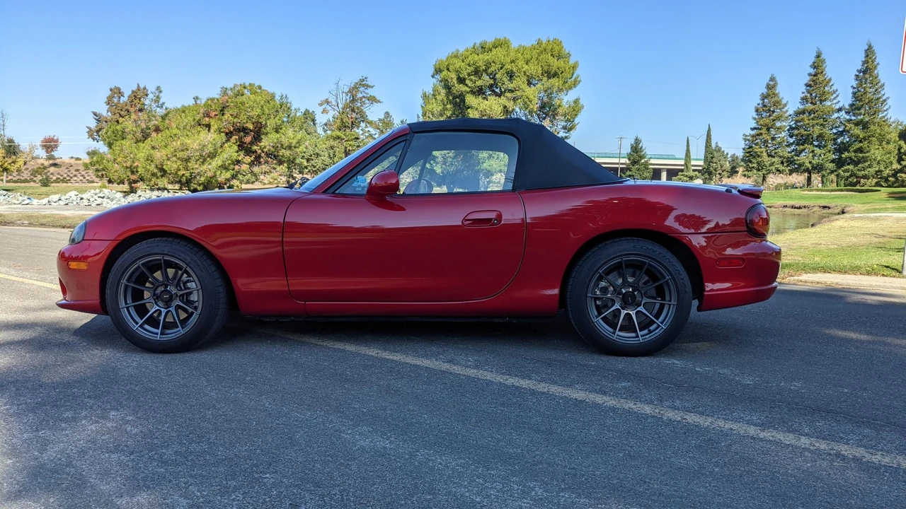 2004 Mazda NB Mazdaspeed MX-5 Miata - Image 19 of 31