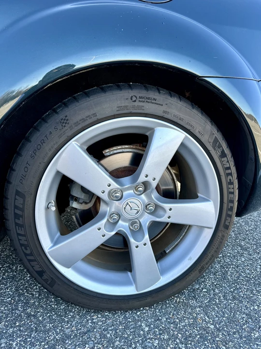 2004 Mazda RX-8 1st Gen - Image 27 of 31