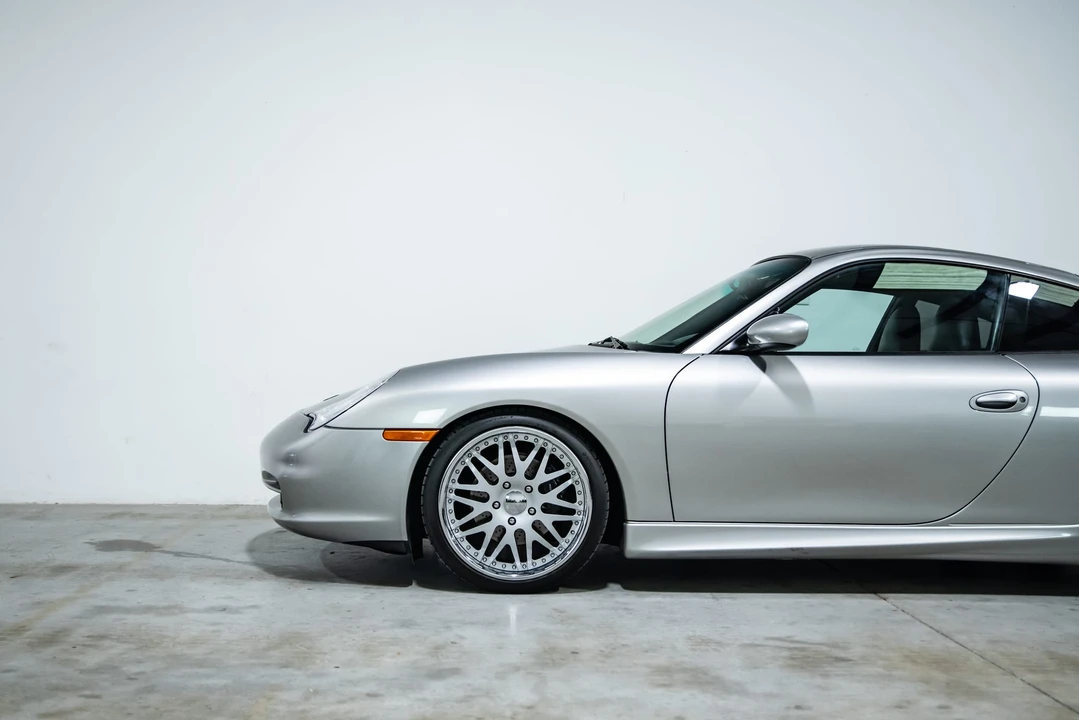 2004 Porsche 996 Carrera - Image 24 of 31