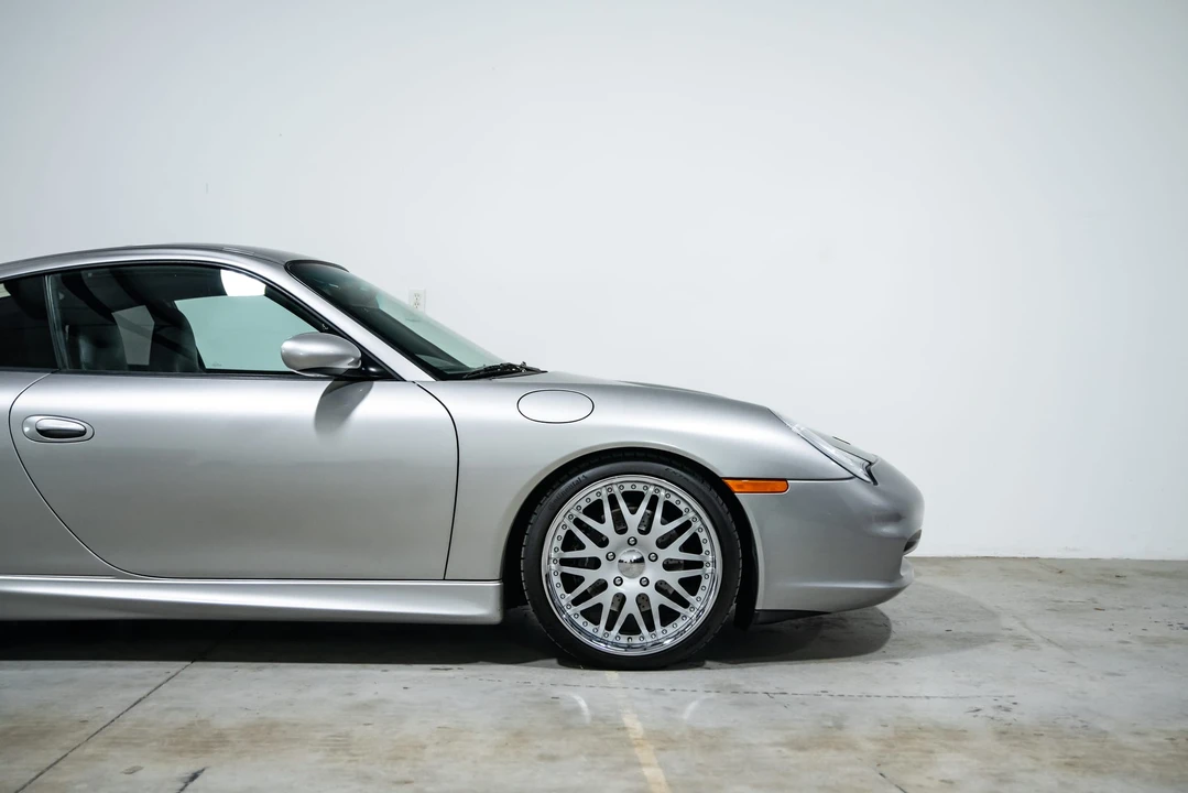 2004 Porsche 996 Carrera - Image 29 of 31