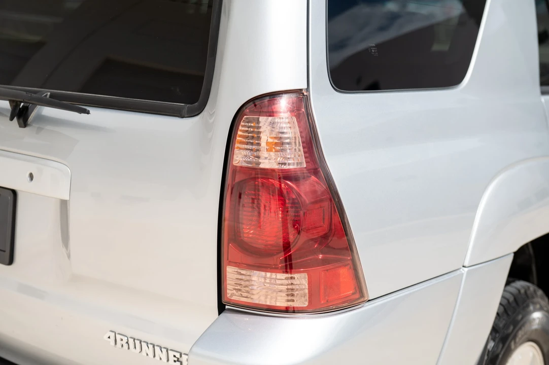 2004 Toyota 4Runner 4th Gen - Image 19 of 21