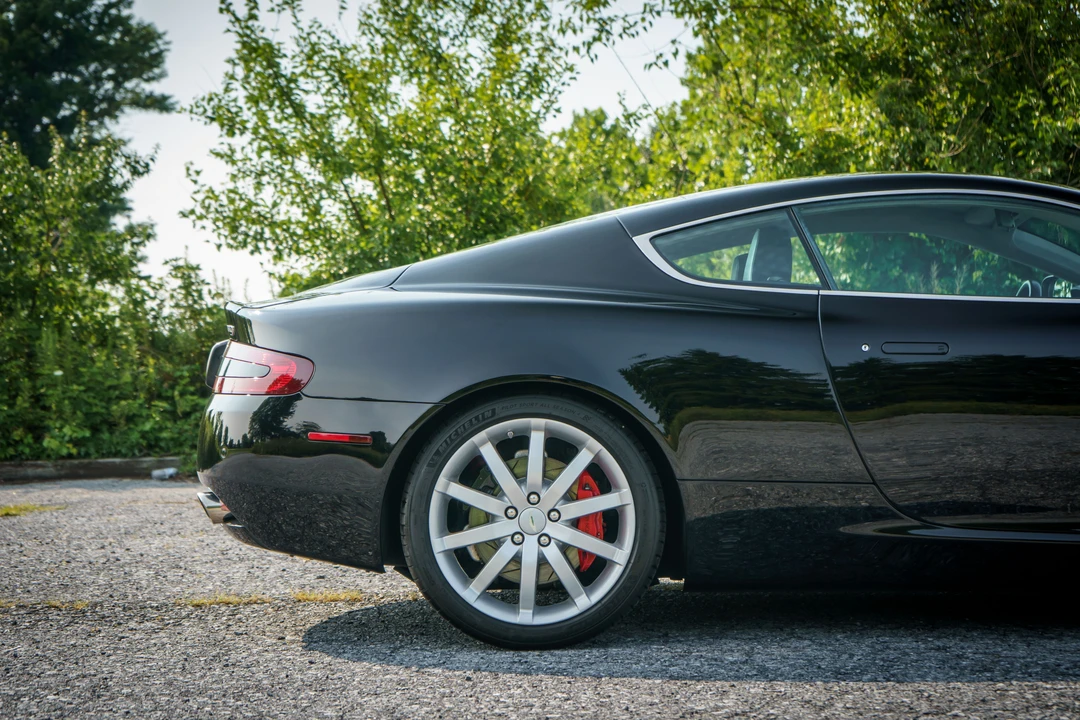 2005 Aston Martin DB9 - Image 22 of 31