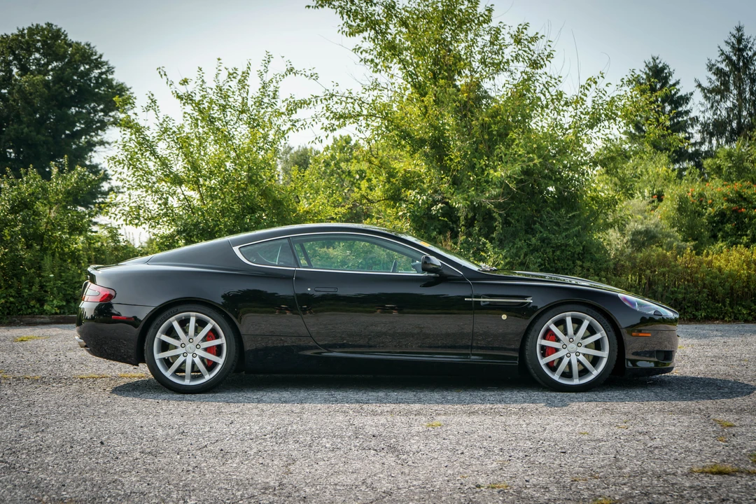 2005 Aston Martin DB9 - Image 11 of 31