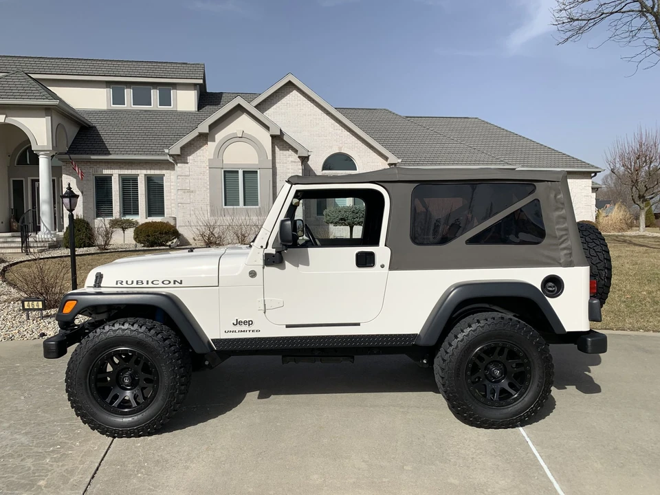 2005 Jeep TJ Wrangler - Image 15 of 31