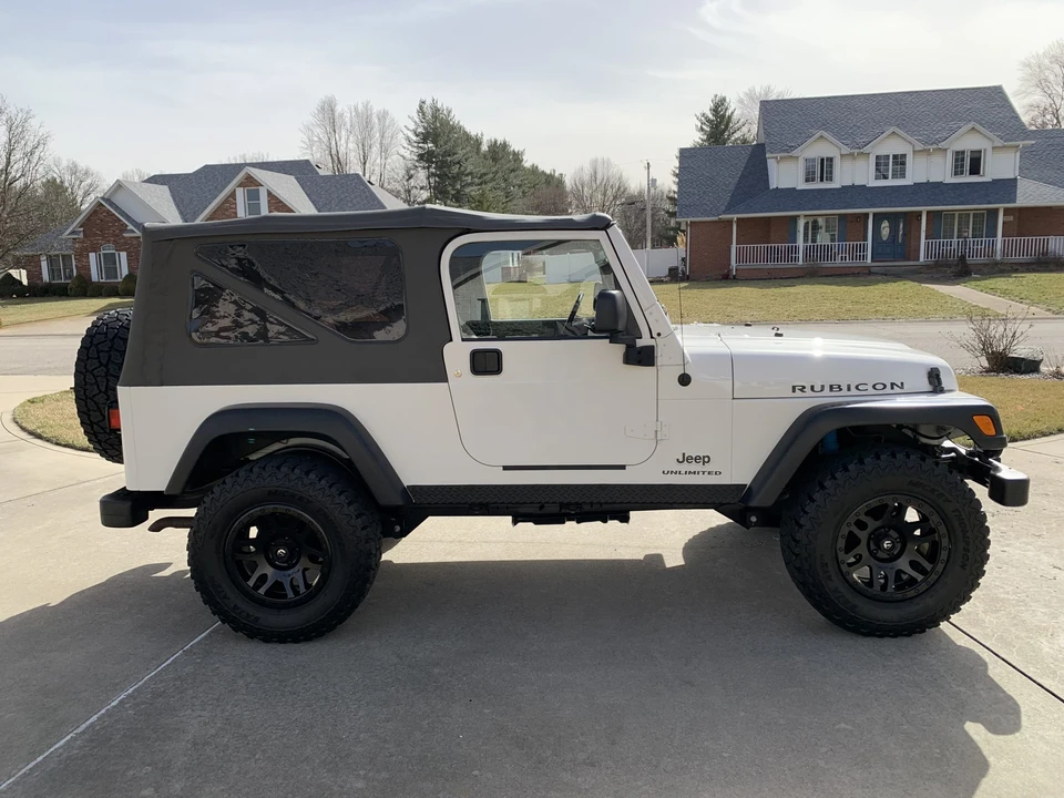 2005 Jeep TJ Wrangler - Image 9 of 31