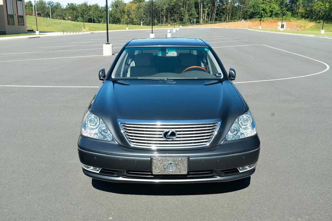 2005 Lexus LS 3rd Gen - Image 31 of 31