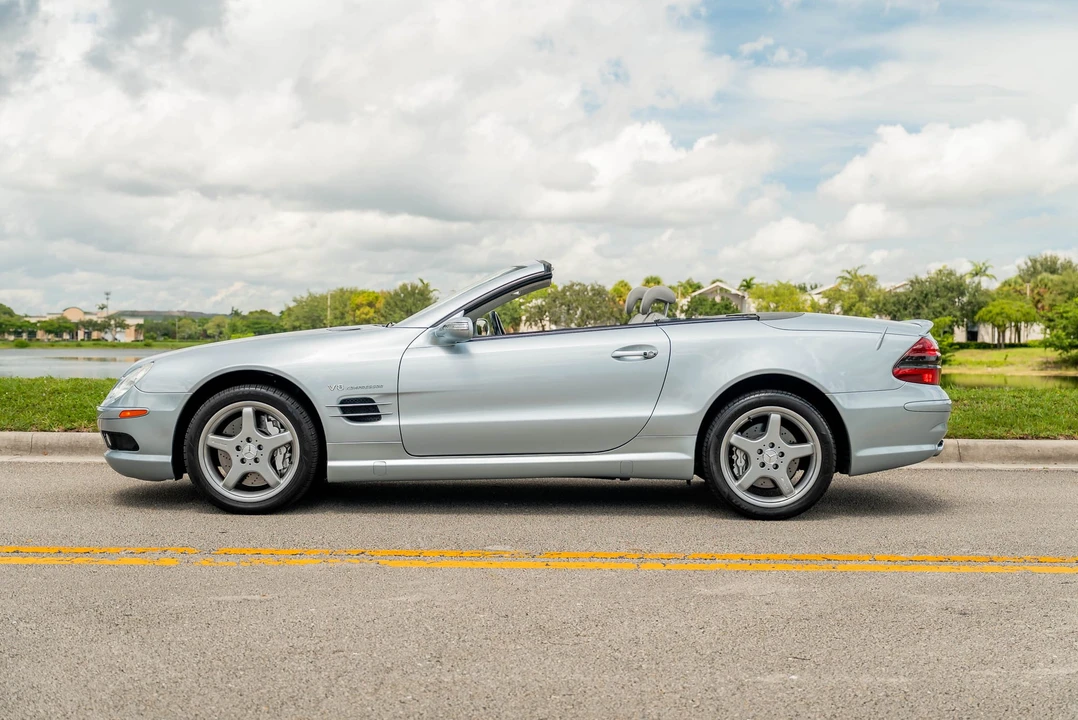 2005 Mercedes-Benz R230 SL 55 & SL 63 & SL 65 AMG - Image 16 of 31