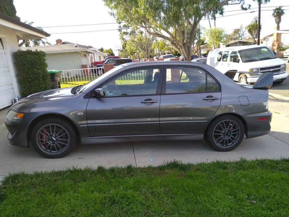 2005 Mitsubishi Lancer Evolution VIII 7th Gen - Image 9 of 31