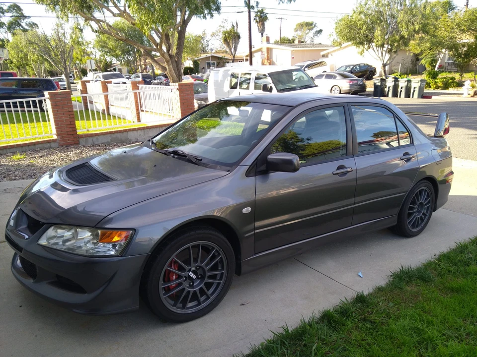 2005 Mitsubishi Lancer Evolution VIII 7th Gen - Image 2 of 31