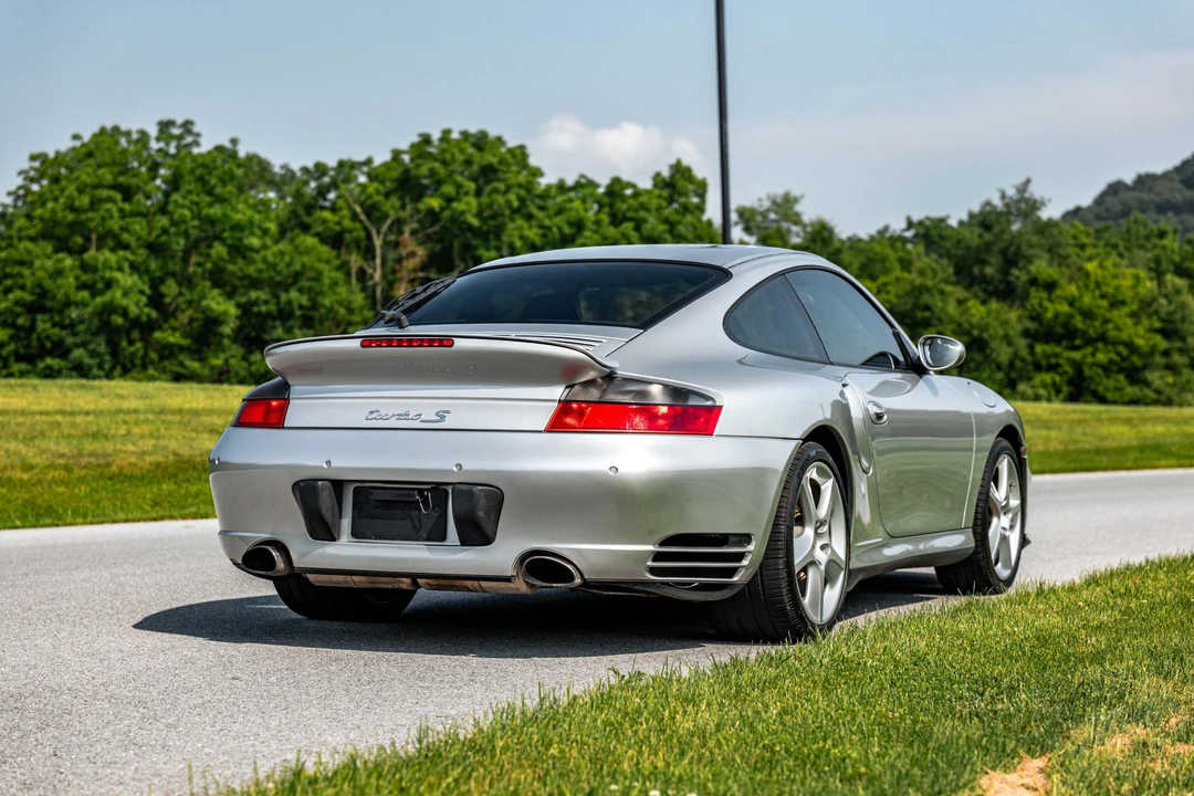 2005 Porsche 996 Turbo - Image 24 of 31