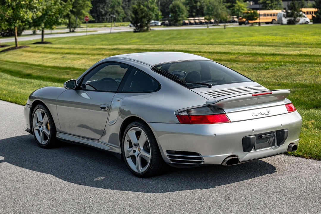 2005 Porsche 996 Turbo - Image 15 of 31