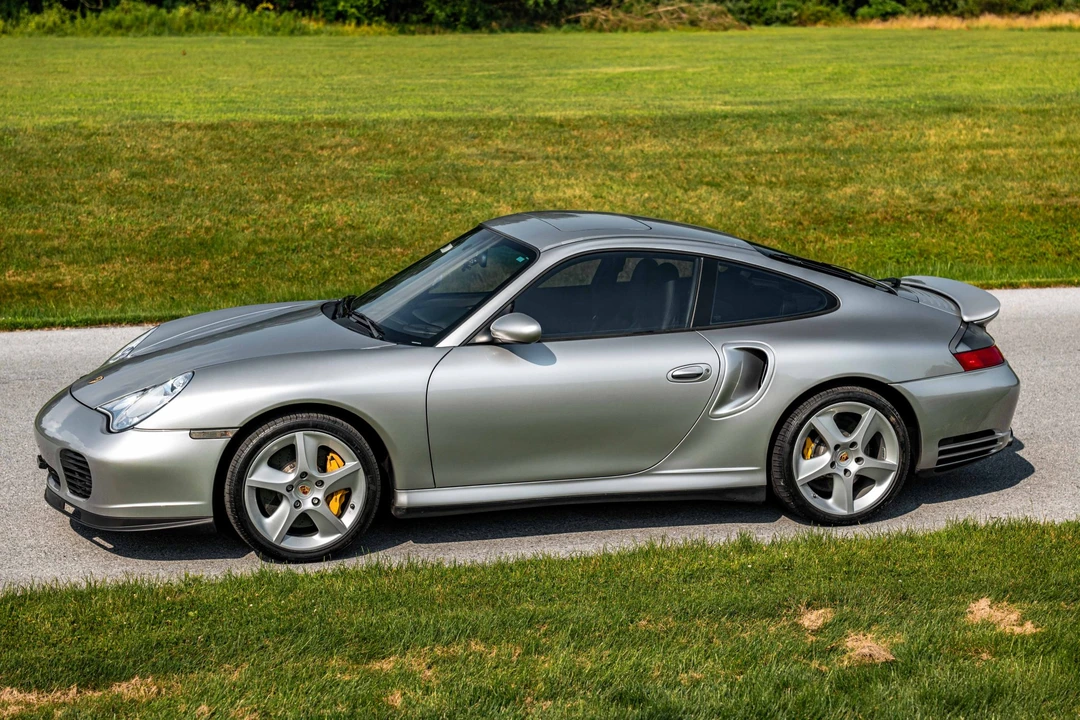 2005 Porsche 996 Turbo - Image 11 of 31