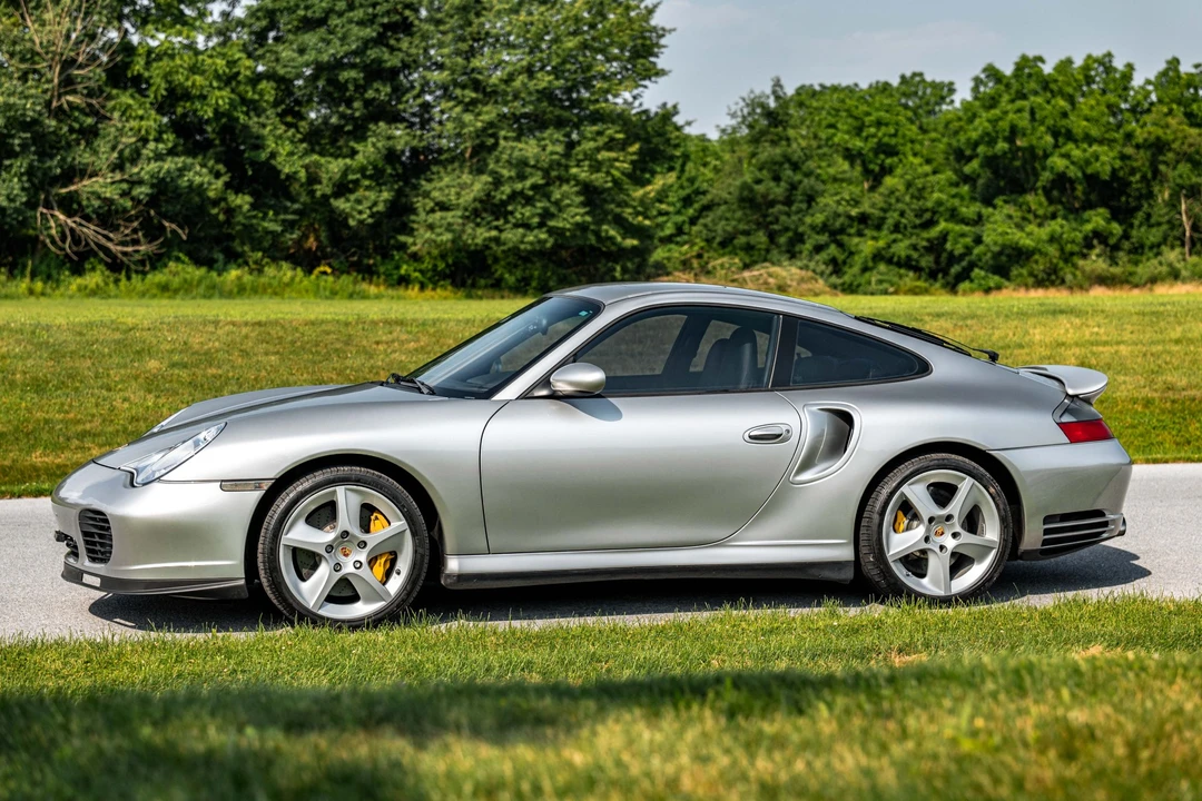 2005 Porsche 996 Turbo - Image 10 of 31