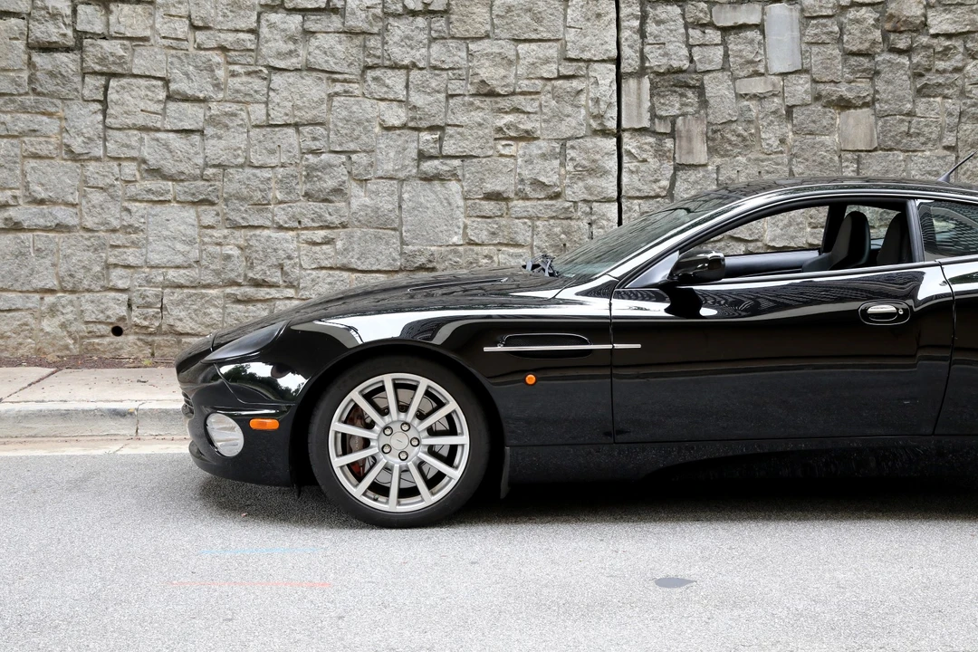 2006 Aston Martin Vanquish 1st Gen - Image 10 of 31