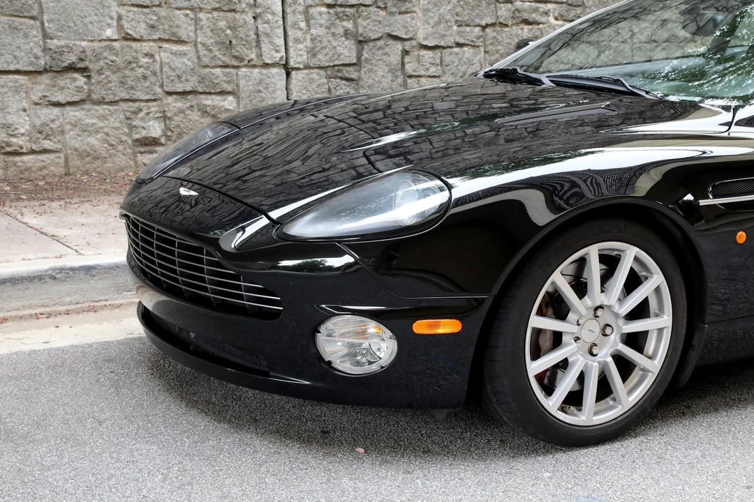 2006 Aston Martin Vanquish 1st Gen - Image 14 of 31