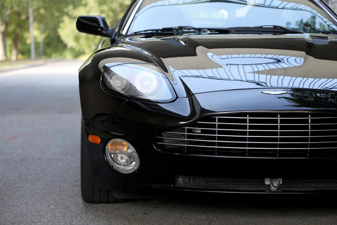 2006 Aston Martin Vanquish 1st Gen - Image 15 of 31