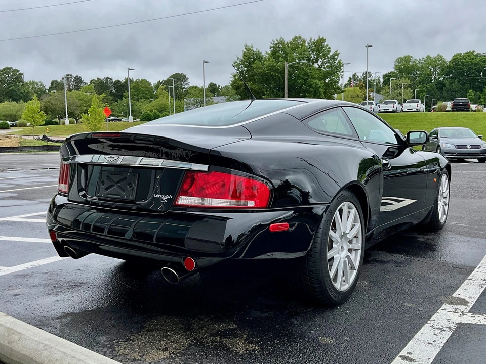 2006 Aston Martin Vanquish 1st Gen - Image 16 of 31