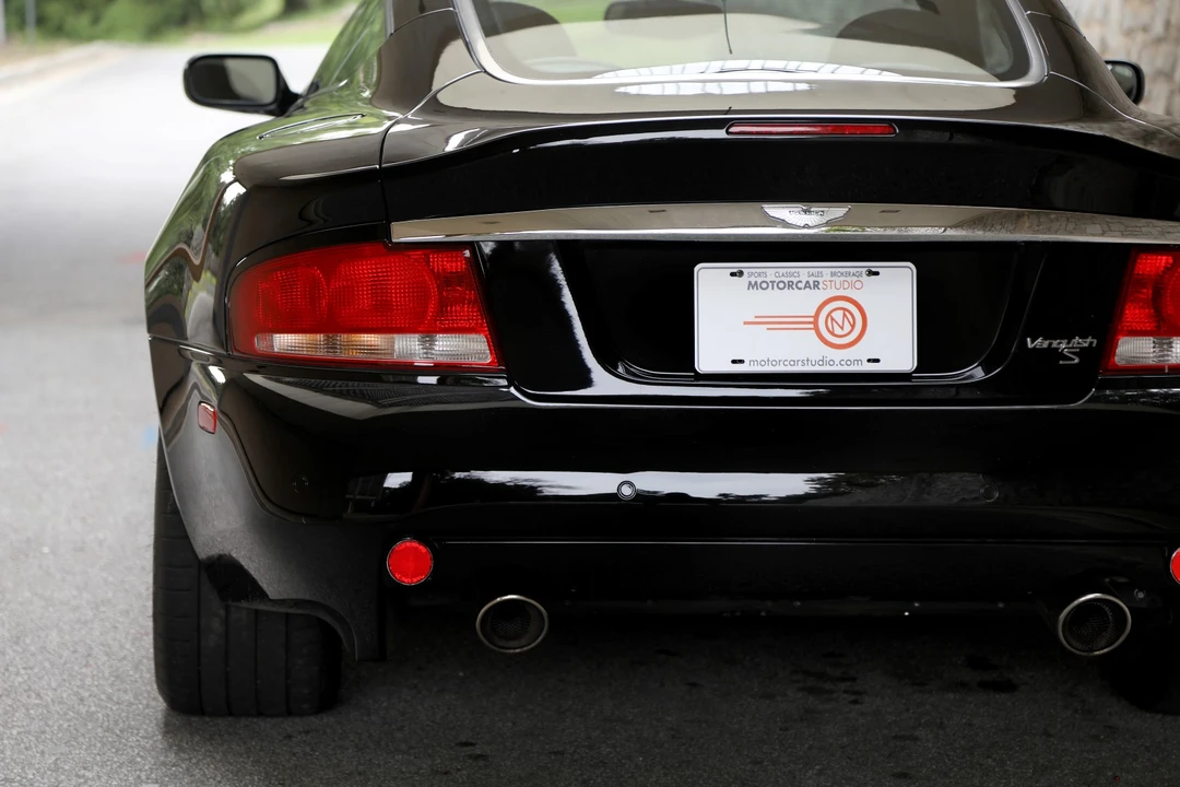 2006 Aston Martin Vanquish 1st Gen - Image 17 of 31