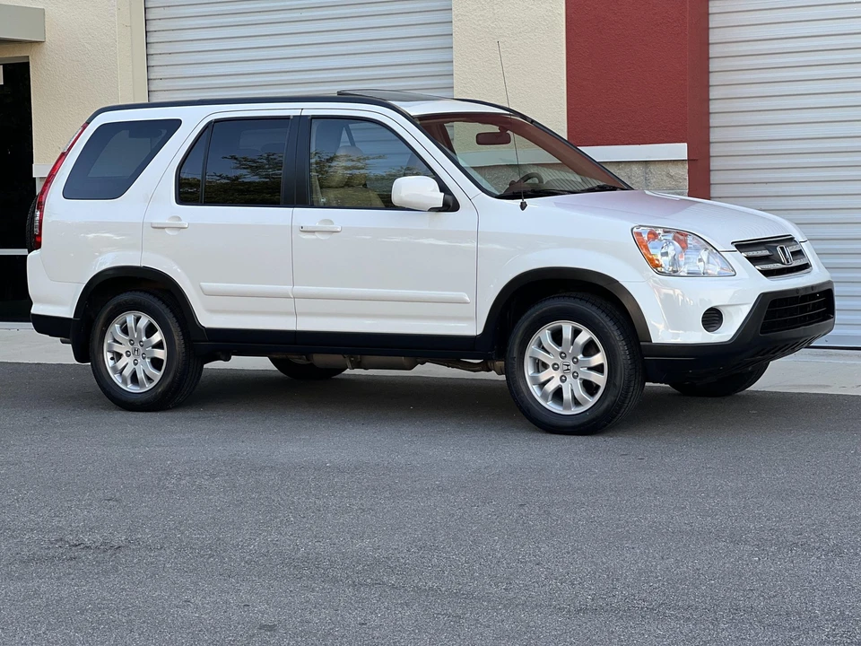 2006 Honda CR-V 2nd Gen - Image 25 of 31