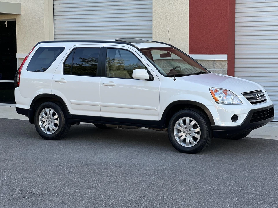 2006 Honda CR-V 2nd Gen - Image 26 of 31