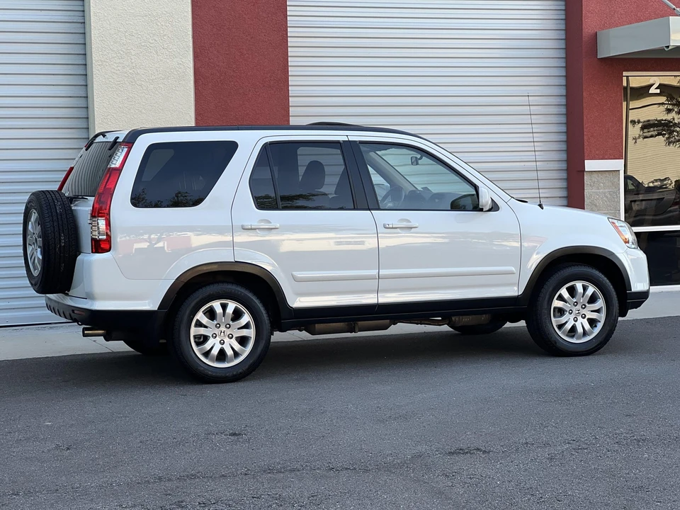 2006 Honda CR-V 2nd Gen - Image 23 of 31