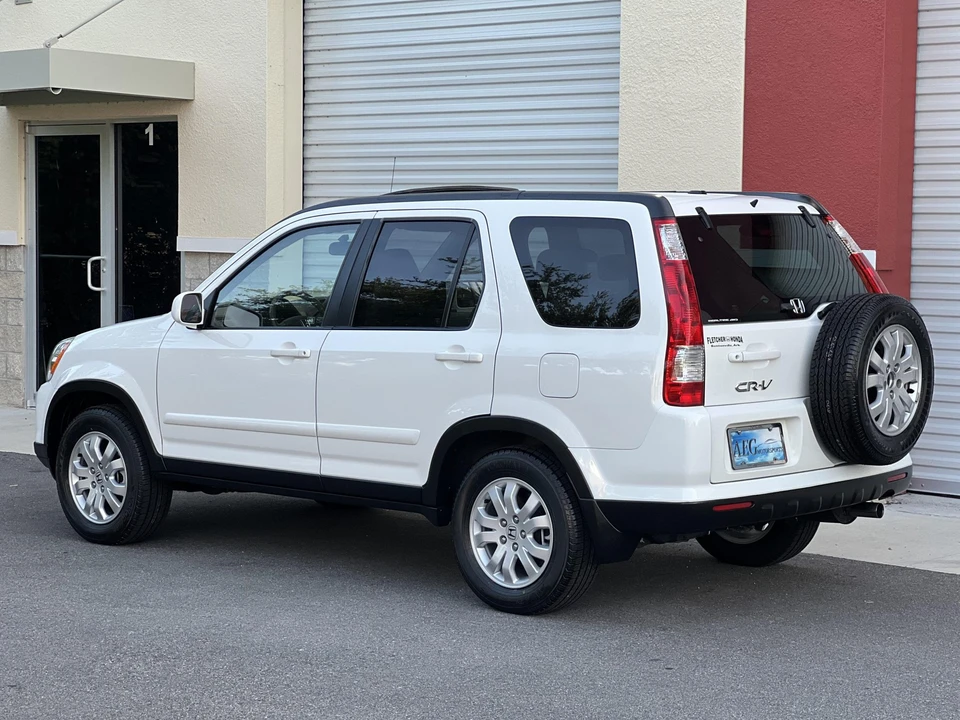 2006 Honda CR-V 2nd Gen - Image 12 of 31